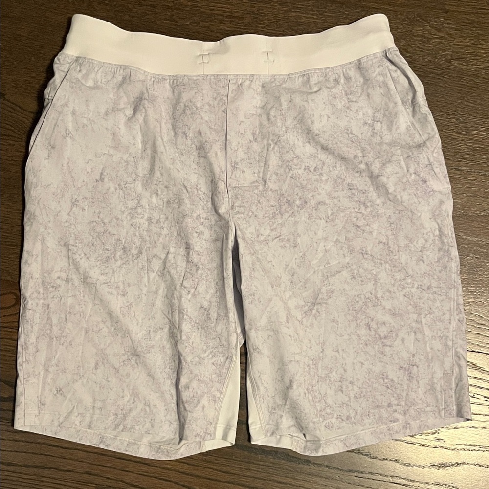 Men’s Lululemon Zeroed In Shorts